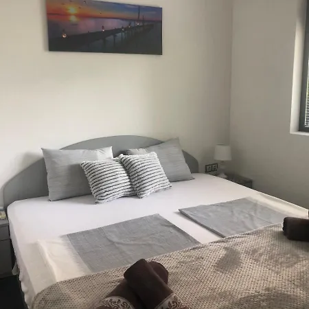 Sarafovo Beach Mit Terrasse Apartment *